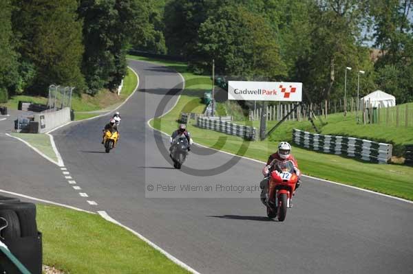 Motorcycle action photographs;Trackday digital images;cadwell;cadwell park photographs;event digital images;eventdigitalimages;motor racing louth lincolnshire;no limits trackday;peter wileman photography;trackday;trackday photos