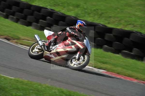 Motorcycle action photographs;Trackday digital images;cadwell;cadwell park photographs;event digital images;eventdigitalimages;motor racing louth lincolnshire;no limits trackday;peter wileman photography;trackday;trackday photos