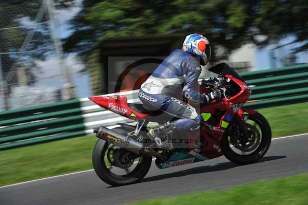 Motorcycle action photographs;Trackday digital images;cadwell;cadwell park photographs;event digital images;eventdigitalimages;motor racing louth lincolnshire;no limits trackday;peter wileman photography;trackday;trackday photos