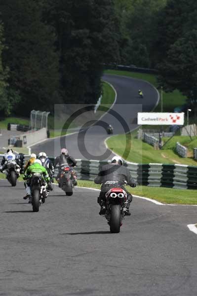 Motorcycle action photographs;Trackday digital images;cadwell;cadwell park photographs;event digital images;eventdigitalimages;motor racing louth lincolnshire;no limits trackday;peter wileman photography;trackday;trackday photos