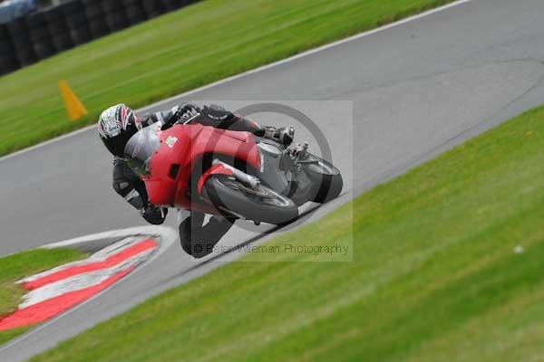 Motorcycle action photographs;Trackday digital images;cadwell;cadwell park photographs;event digital images;eventdigitalimages;motor racing louth lincolnshire;no limits trackday;peter wileman photography;trackday;trackday photos