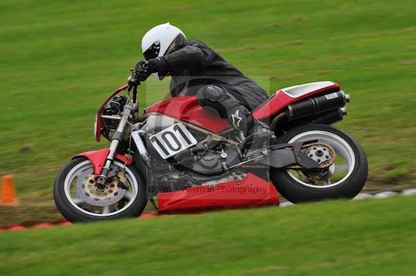 Motorcycle action photographs;Trackday digital images;cadwell;cadwell park photographs;event digital images;eventdigitalimages;motor racing louth lincolnshire;no limits trackday;peter wileman photography;trackday;trackday photos