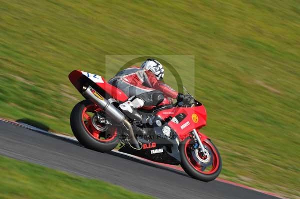 Motorcycle action photographs;Trackday digital images;cadwell;cadwell park photographs;event digital images;eventdigitalimages;motor racing louth lincolnshire;no limits trackday;peter wileman photography;trackday;trackday photos