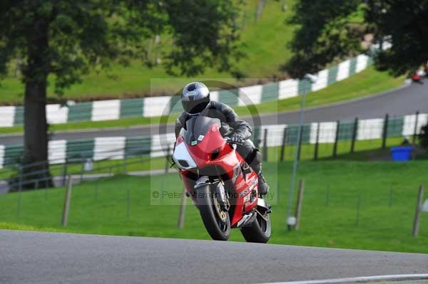 Motorcycle action photographs;Trackday digital images;cadwell;cadwell park photographs;event digital images;eventdigitalimages;motor racing louth lincolnshire;no limits trackday;peter wileman photography;trackday;trackday photos