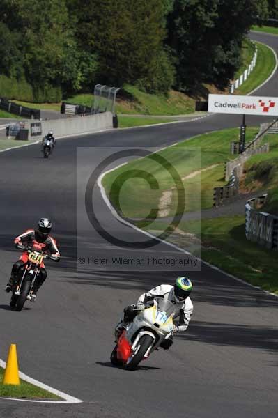 cadwell no limits trackday;cadwell park;cadwell park photographs;cadwell trackday photographs;enduro digital images;event digital images;eventdigitalimages;no limits trackdays;peter wileman photography;racing digital images;trackday digital images;trackday photos