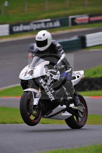 Motorcycle action photographs;Trackday digital images;cadwell;cadwell park photographs;event digital images;eventdigitalimages;motor racing louth lincolnshire;no limits trackday;peter wileman photography;trackday;trackday photos