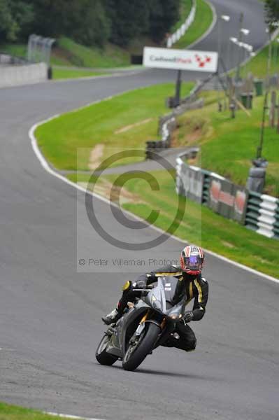 Motorcycle action photographs;Trackday digital images;cadwell;cadwell park photographs;event digital images;eventdigitalimages;motor racing louth lincolnshire;no limits trackday;peter wileman photography;trackday;trackday photos