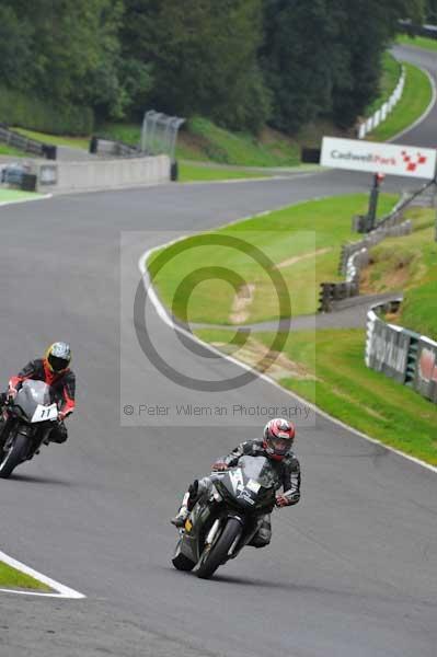 Motorcycle action photographs;Trackday digital images;cadwell;cadwell park photographs;event digital images;eventdigitalimages;motor racing louth lincolnshire;no limits trackday;peter wileman photography;trackday;trackday photos