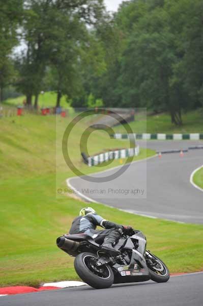 Motorcycle action photographs;Trackday digital images;cadwell;cadwell park photographs;event digital images;eventdigitalimages;motor racing louth lincolnshire;no limits trackday;peter wileman photography;trackday;trackday photos