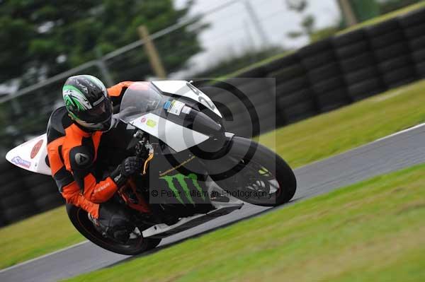 Motorcycle action photographs;Trackday digital images;cadwell;cadwell park photographs;event digital images;eventdigitalimages;motor racing louth lincolnshire;no limits trackday;peter wileman photography;trackday;trackday photos