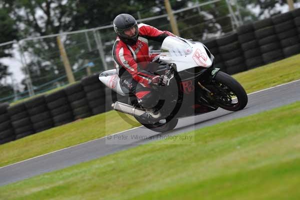 Motorcycle action photographs;Trackday digital images;cadwell;cadwell park photographs;event digital images;eventdigitalimages;motor racing louth lincolnshire;no limits trackday;peter wileman photography;trackday;trackday photos