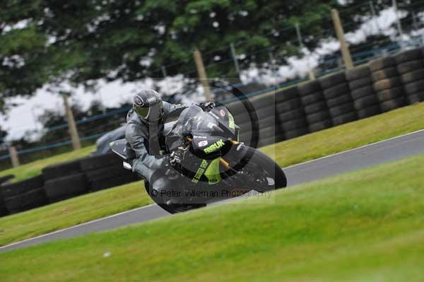 Motorcycle action photographs;Trackday digital images;cadwell;cadwell park photographs;event digital images;eventdigitalimages;motor racing louth lincolnshire;no limits trackday;peter wileman photography;trackday;trackday photos