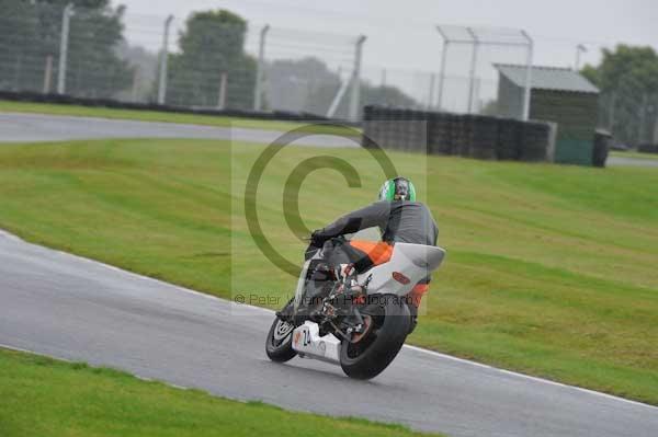 Motorcycle action photographs;Trackday digital images;cadwell;cadwell park photographs;event digital images;eventdigitalimages;motor racing louth lincolnshire;no limits trackday;peter wileman photography;trackday;trackday photos