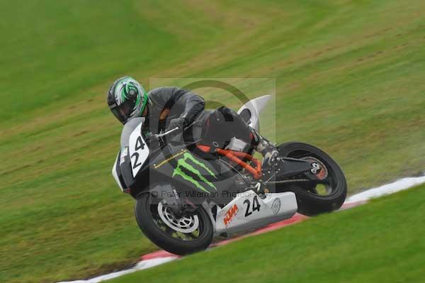 Motorcycle action photographs;Trackday digital images;cadwell;cadwell park photographs;event digital images;eventdigitalimages;motor racing louth lincolnshire;no limits trackday;peter wileman photography;trackday;trackday photos