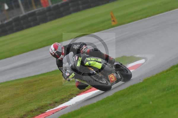 Motorcycle action photographs;Trackday digital images;cadwell;cadwell park photographs;event digital images;eventdigitalimages;motor racing louth lincolnshire;no limits trackday;peter wileman photography;trackday;trackday photos