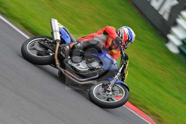 Motorcycle action photographs;Trackday digital images;cadwell;cadwell park photographs;event digital images;eventdigitalimages;motor racing louth lincolnshire;no limits trackday;peter wileman photography;trackday;trackday photos