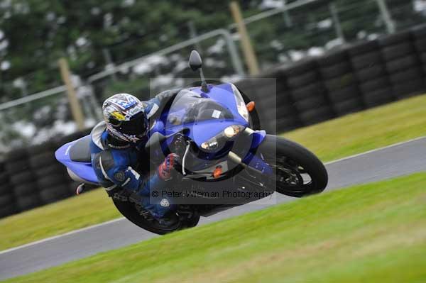 Motorcycle action photographs;Trackday digital images;cadwell;cadwell park photographs;event digital images;eventdigitalimages;motor racing louth lincolnshire;no limits trackday;peter wileman photography;trackday;trackday photos