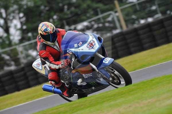 Motorcycle action photographs;Trackday digital images;cadwell;cadwell park photographs;event digital images;eventdigitalimages;motor racing louth lincolnshire;no limits trackday;peter wileman photography;trackday;trackday photos