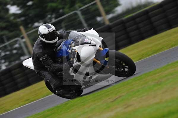 Motorcycle action photographs;Trackday digital images;cadwell;cadwell park photographs;event digital images;eventdigitalimages;motor racing louth lincolnshire;no limits trackday;peter wileman photography;trackday;trackday photos