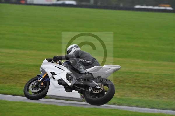 Motorcycle action photographs;Trackday digital images;cadwell;cadwell park photographs;event digital images;eventdigitalimages;motor racing louth lincolnshire;no limits trackday;peter wileman photography;trackday;trackday photos