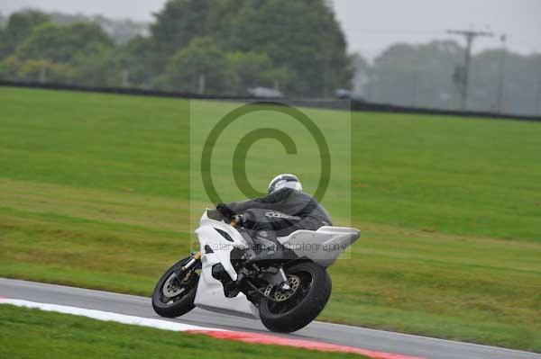 Motorcycle action photographs;Trackday digital images;cadwell;cadwell park photographs;event digital images;eventdigitalimages;motor racing louth lincolnshire;no limits trackday;peter wileman photography;trackday;trackday photos