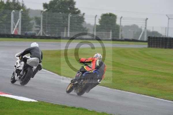 Motorcycle action photographs;Trackday digital images;cadwell;cadwell park photographs;event digital images;eventdigitalimages;motor racing louth lincolnshire;no limits trackday;peter wileman photography;trackday;trackday photos