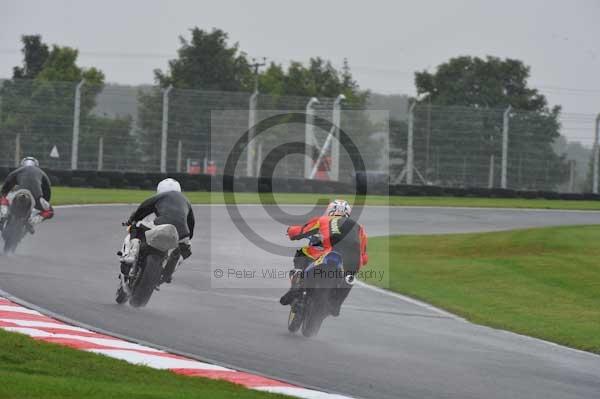 Motorcycle action photographs;Trackday digital images;cadwell;cadwell park photographs;event digital images;eventdigitalimages;motor racing louth lincolnshire;no limits trackday;peter wileman photography;trackday;trackday photos