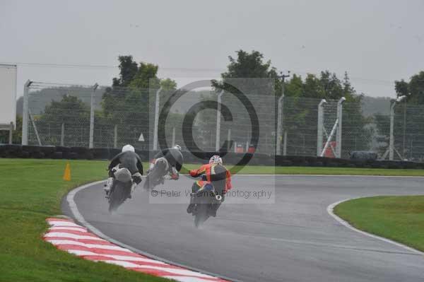 Motorcycle action photographs;Trackday digital images;cadwell;cadwell park photographs;event digital images;eventdigitalimages;motor racing louth lincolnshire;no limits trackday;peter wileman photography;trackday;trackday photos