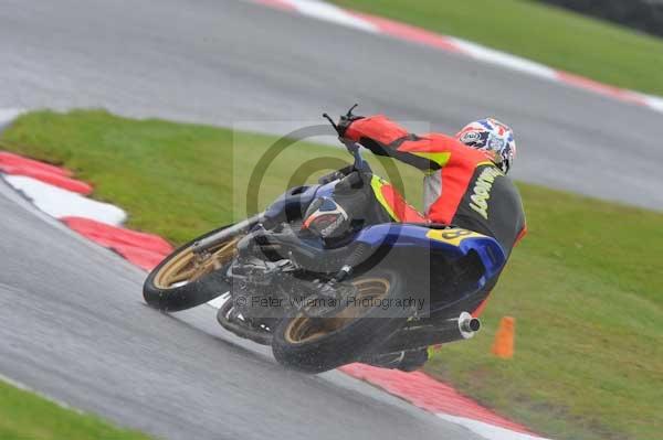 Motorcycle action photographs;Trackday digital images;cadwell;cadwell park photographs;event digital images;eventdigitalimages;motor racing louth lincolnshire;no limits trackday;peter wileman photography;trackday;trackday photos