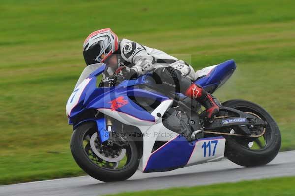 Motorcycle action photographs;Trackday digital images;cadwell;cadwell park photographs;event digital images;eventdigitalimages;motor racing louth lincolnshire;no limits trackday;peter wileman photography;trackday;trackday photos