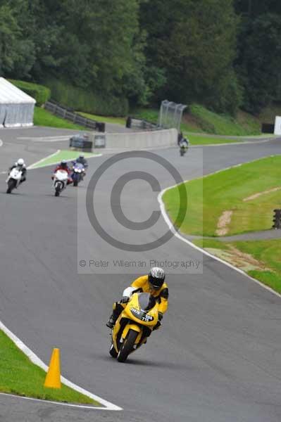 Motorcycle action photographs;Trackday digital images;cadwell;cadwell park photographs;event digital images;eventdigitalimages;motor racing louth lincolnshire;no limits trackday;peter wileman photography;trackday;trackday photos