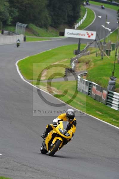 Motorcycle action photographs;Trackday digital images;cadwell;cadwell park photographs;event digital images;eventdigitalimages;motor racing louth lincolnshire;no limits trackday;peter wileman photography;trackday;trackday photos