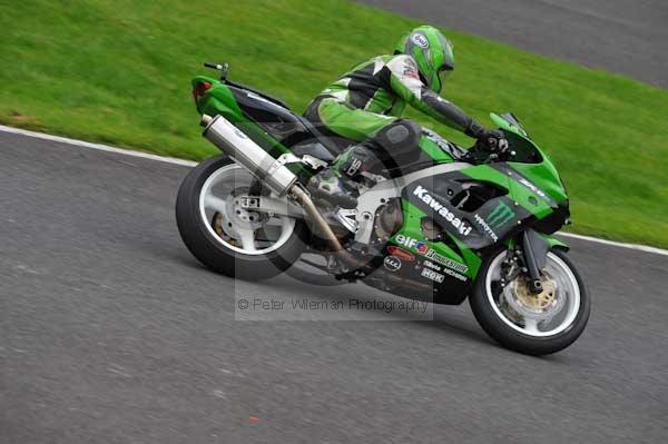 Motorcycle action photographs;Trackday digital images;cadwell;cadwell park photographs;event digital images;eventdigitalimages;motor racing louth lincolnshire;no limits trackday;peter wileman photography;trackday;trackday photos