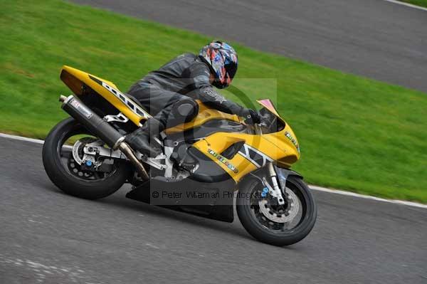 Motorcycle action photographs;Trackday digital images;cadwell;cadwell park photographs;event digital images;eventdigitalimages;motor racing louth lincolnshire;no limits trackday;peter wileman photography;trackday;trackday photos