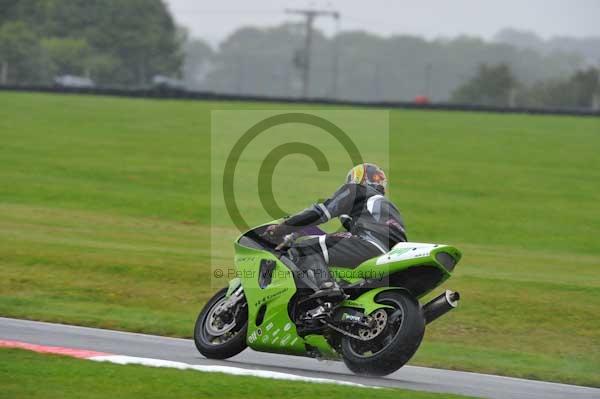 Motorcycle action photographs;Trackday digital images;cadwell;cadwell park photographs;event digital images;eventdigitalimages;motor racing louth lincolnshire;no limits trackday;peter wileman photography;trackday;trackday photos