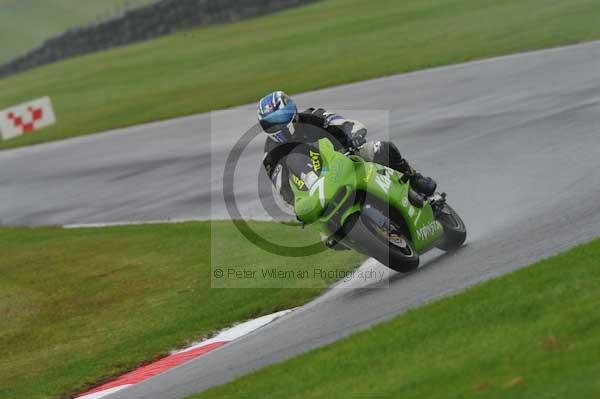 Motorcycle action photographs;Trackday digital images;cadwell;cadwell park photographs;event digital images;eventdigitalimages;motor racing louth lincolnshire;no limits trackday;peter wileman photography;trackday;trackday photos