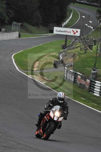 Motorcycle action photographs;Trackday digital images;cadwell;cadwell park photographs;event digital images;eventdigitalimages;motor racing louth lincolnshire;no limits trackday;peter wileman photography;trackday;trackday photos