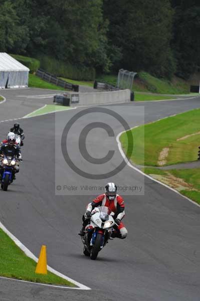 Motorcycle action photographs;Trackday digital images;cadwell;cadwell park photographs;event digital images;eventdigitalimages;motor racing louth lincolnshire;no limits trackday;peter wileman photography;trackday;trackday photos