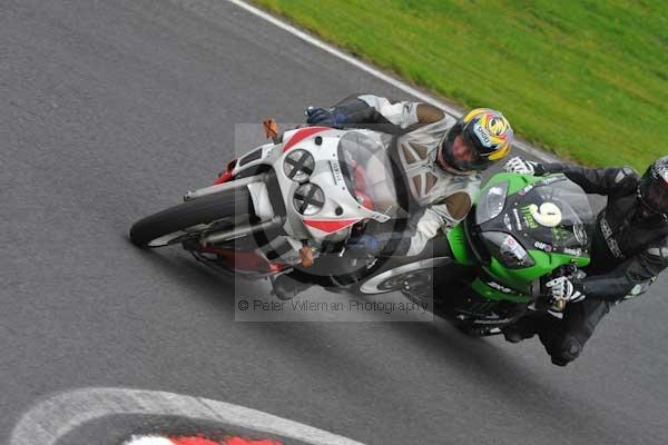 Motorcycle action photographs;Trackday digital images;cadwell;cadwell park photographs;event digital images;eventdigitalimages;motor racing louth lincolnshire;no limits trackday;peter wileman photography;trackday;trackday photos