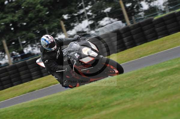 Motorcycle action photographs;Trackday digital images;cadwell;cadwell park photographs;event digital images;eventdigitalimages;motor racing louth lincolnshire;no limits trackday;peter wileman photography;trackday;trackday photos