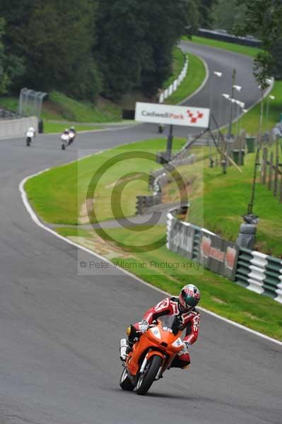 Motorcycle action photographs;Trackday digital images;cadwell;cadwell park photographs;event digital images;eventdigitalimages;motor racing louth lincolnshire;no limits trackday;peter wileman photography;trackday;trackday photos