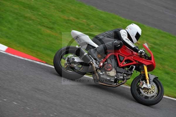 Motorcycle action photographs;Trackday digital images;cadwell;cadwell park photographs;event digital images;eventdigitalimages;motor racing louth lincolnshire;no limits trackday;peter wileman photography;trackday;trackday photos