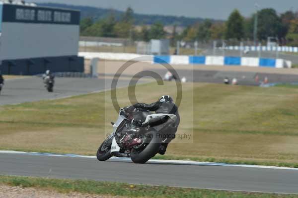 Motorcycle action photographs;donington;donington park leicestershire;donington photographs;event digital images;eventdigitalimages;no limits trackday;peter wileman photography;trackday;trackday digital images;trackday photos