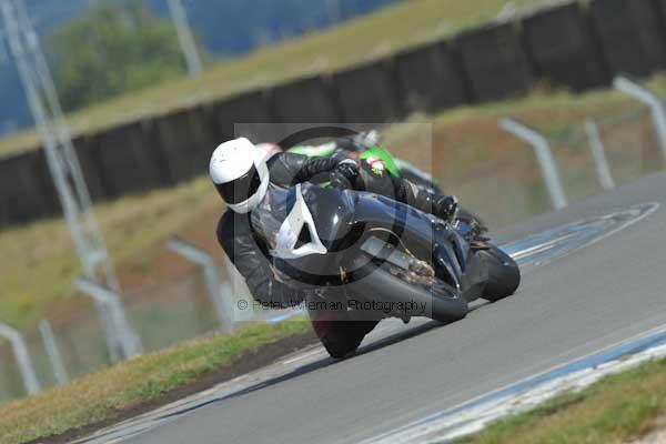 Motorcycle action photographs;donington;donington park leicestershire;donington photographs;event digital images;eventdigitalimages;no limits trackday;peter wileman photography;trackday;trackday digital images;trackday photos