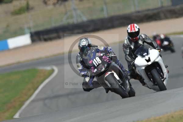 Motorcycle action photographs;donington;donington park leicestershire;donington photographs;event digital images;eventdigitalimages;no limits trackday;peter wileman photography;trackday;trackday digital images;trackday photos