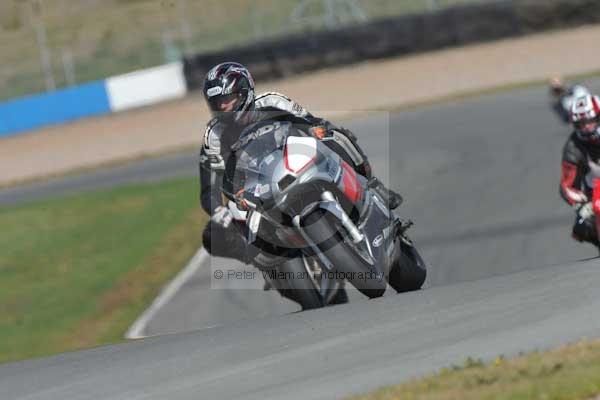 Motorcycle action photographs;donington;donington park leicestershire;donington photographs;event digital images;eventdigitalimages;no limits trackday;peter wileman photography;trackday;trackday digital images;trackday photos