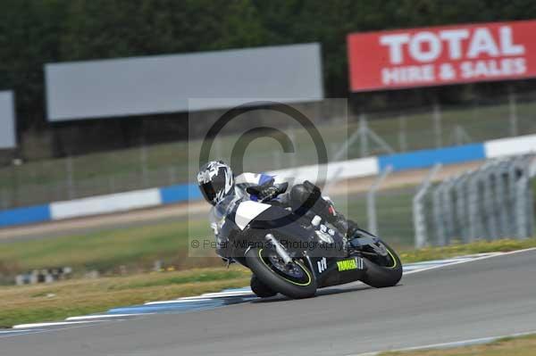 Motorcycle action photographs;donington;donington park leicestershire;donington photographs;event digital images;eventdigitalimages;no limits trackday;peter wileman photography;trackday;trackday digital images;trackday photos