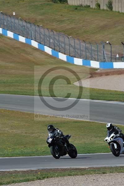 Motorcycle action photographs;donington;donington park leicestershire;donington photographs;event digital images;eventdigitalimages;no limits trackday;peter wileman photography;trackday;trackday digital images;trackday photos