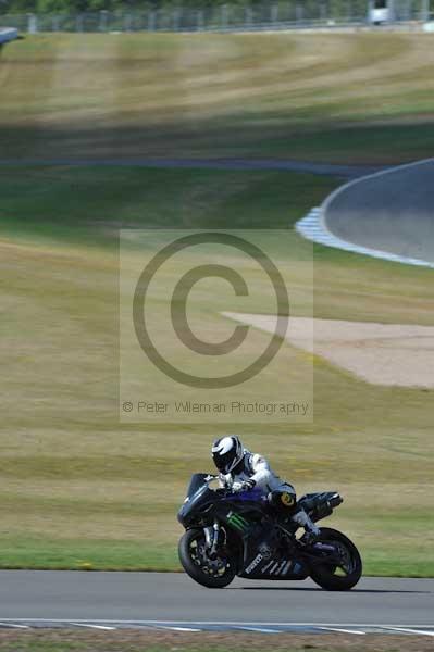 Motorcycle action photographs;donington;donington park leicestershire;donington photographs;event digital images;eventdigitalimages;no limits trackday;peter wileman photography;trackday;trackday digital images;trackday photos