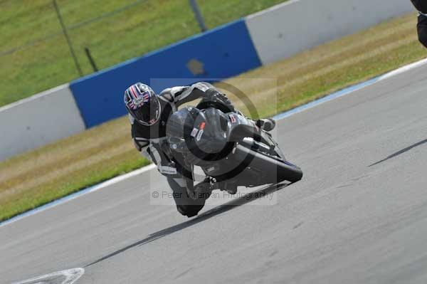 Motorcycle action photographs;donington;donington park leicestershire;donington photographs;event digital images;eventdigitalimages;no limits trackday;peter wileman photography;trackday;trackday digital images;trackday photos